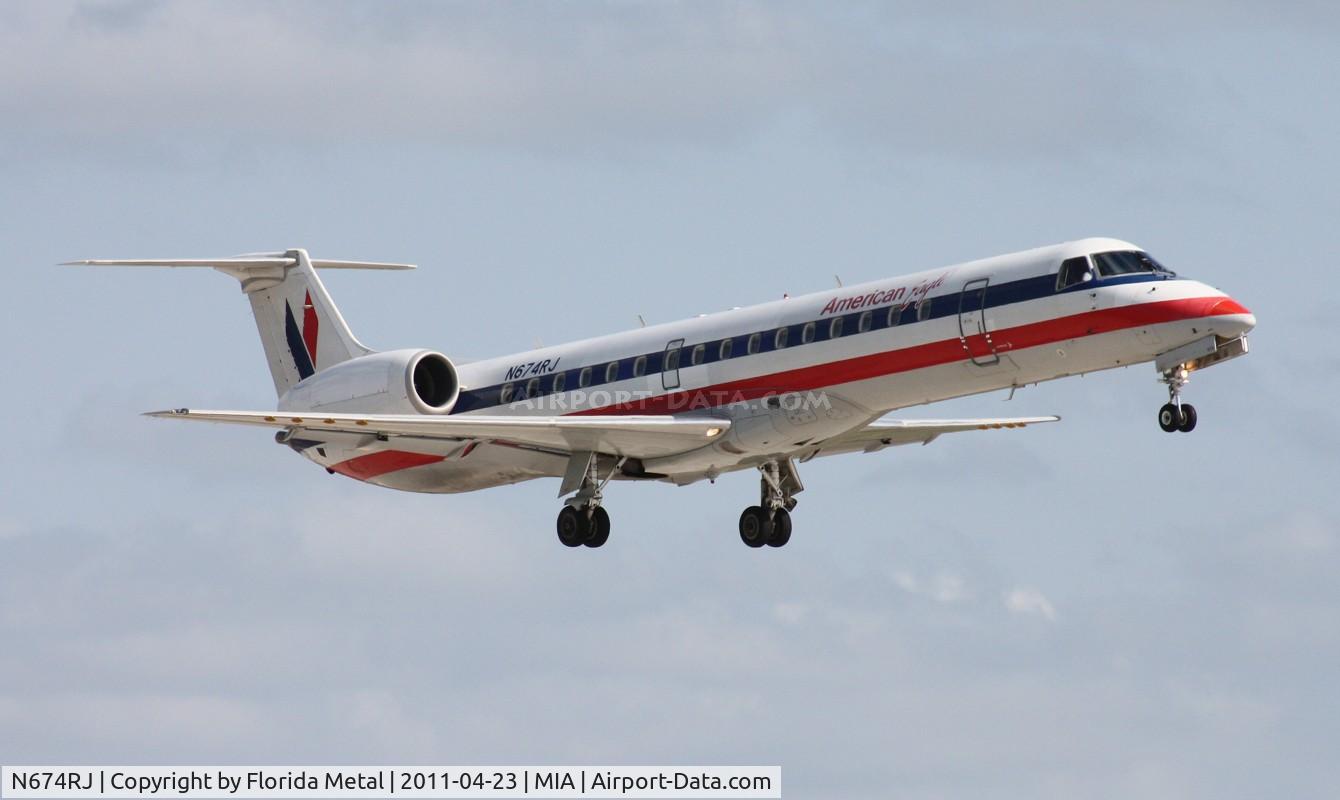 N674RJ, 2004 Embraer ERJ-145LR (EMB-145LR) C/N 14500801, Eagle E145