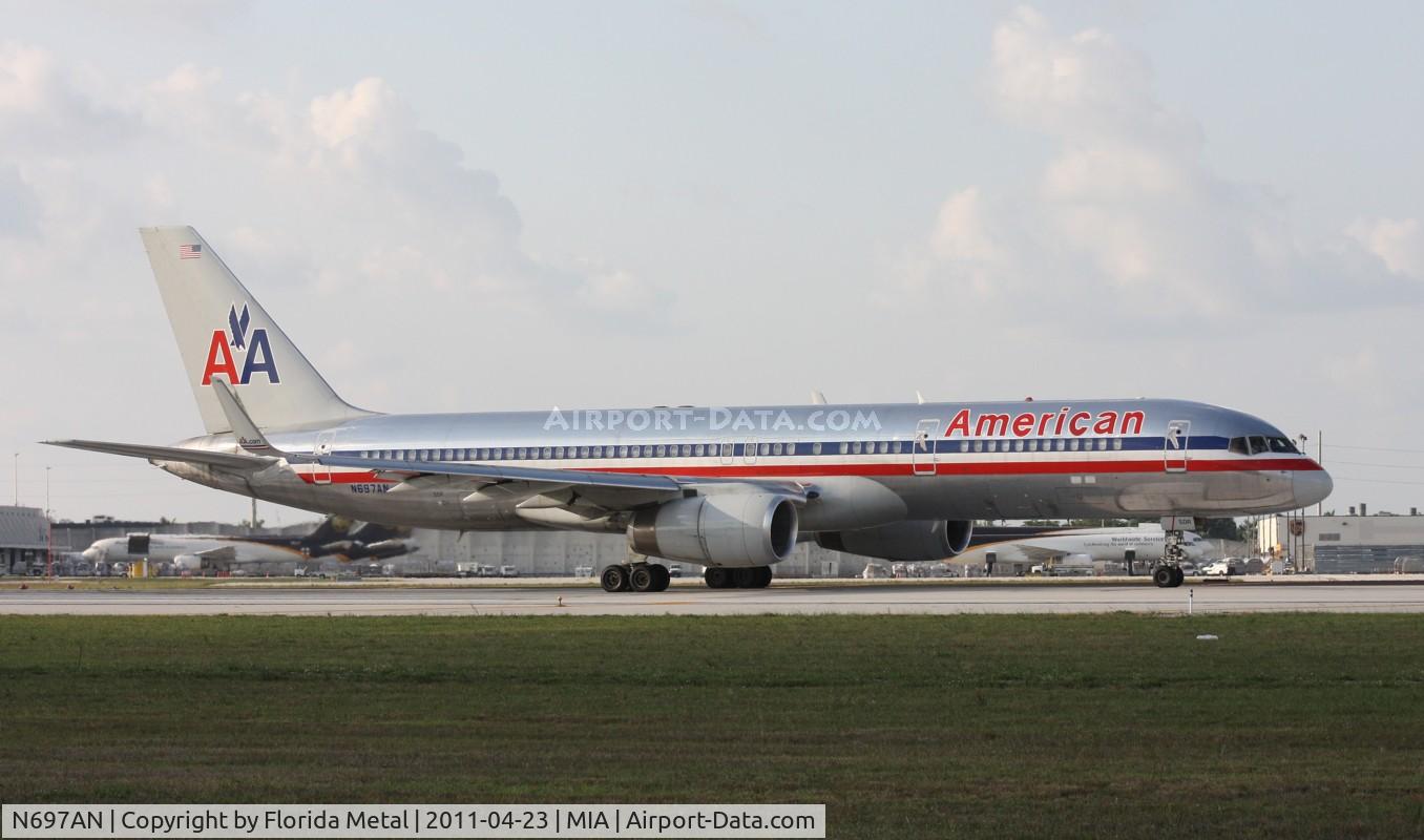 N697AN, 1994 Boeing 757-223 C/N 26977, American 757