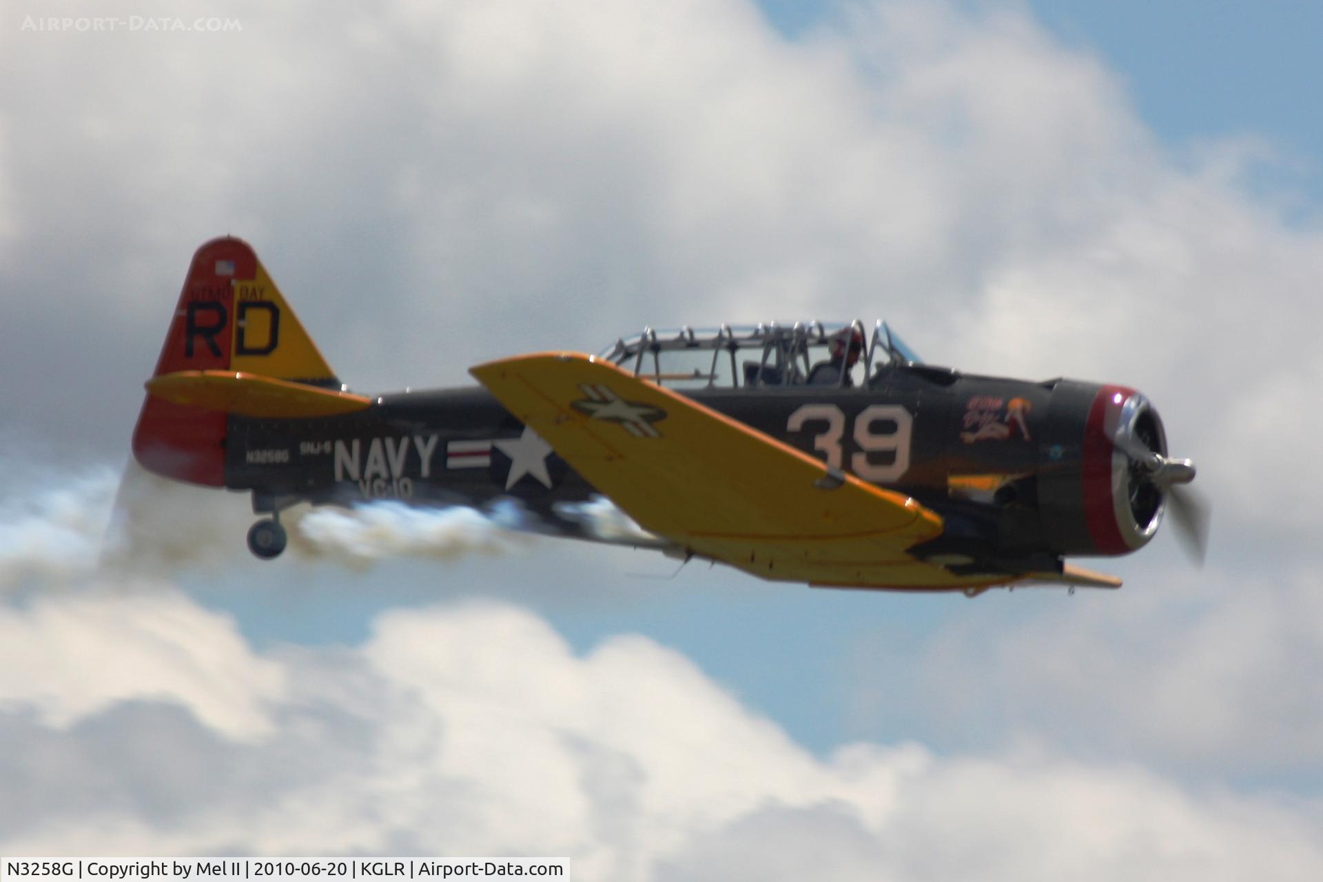 N3258G, North American AT-6D Texan C/N 43839, 2010 Wings Over Gaylord Air Show