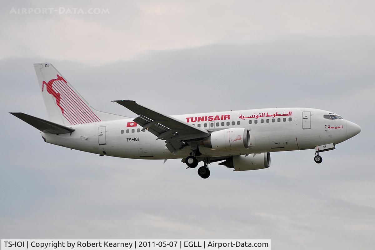 TS-IOI, 1994 Boeing 737-5H3 C/N 27257, On short finals to r/w 9L