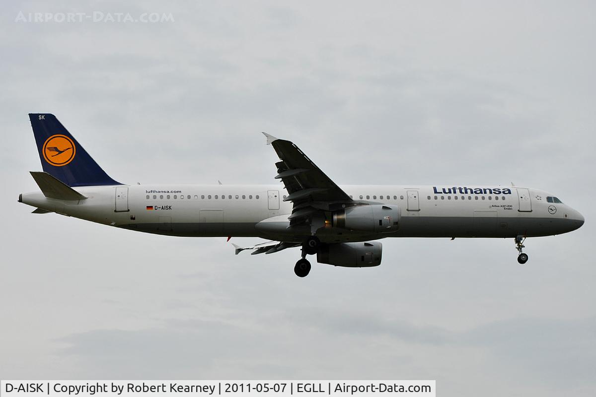 D-AISK, 2008 Airbus A321-231 C/N 3387, On short finals for r/w 9L