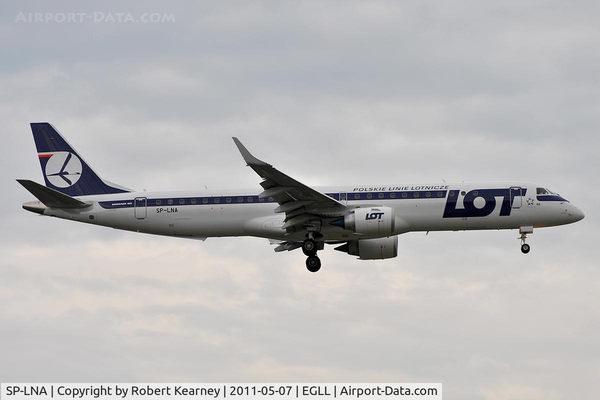 SP-LNA, 2011 Embraer 195LR (ERJ-190-200LR) C/N 19000415, On short finals for r/w 9L
