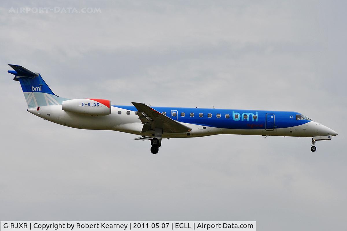 G-RJXR, 1998 Embraer EMB-145EP (ERJ-145EP) C/N 145070, On short finals for r/w 9L