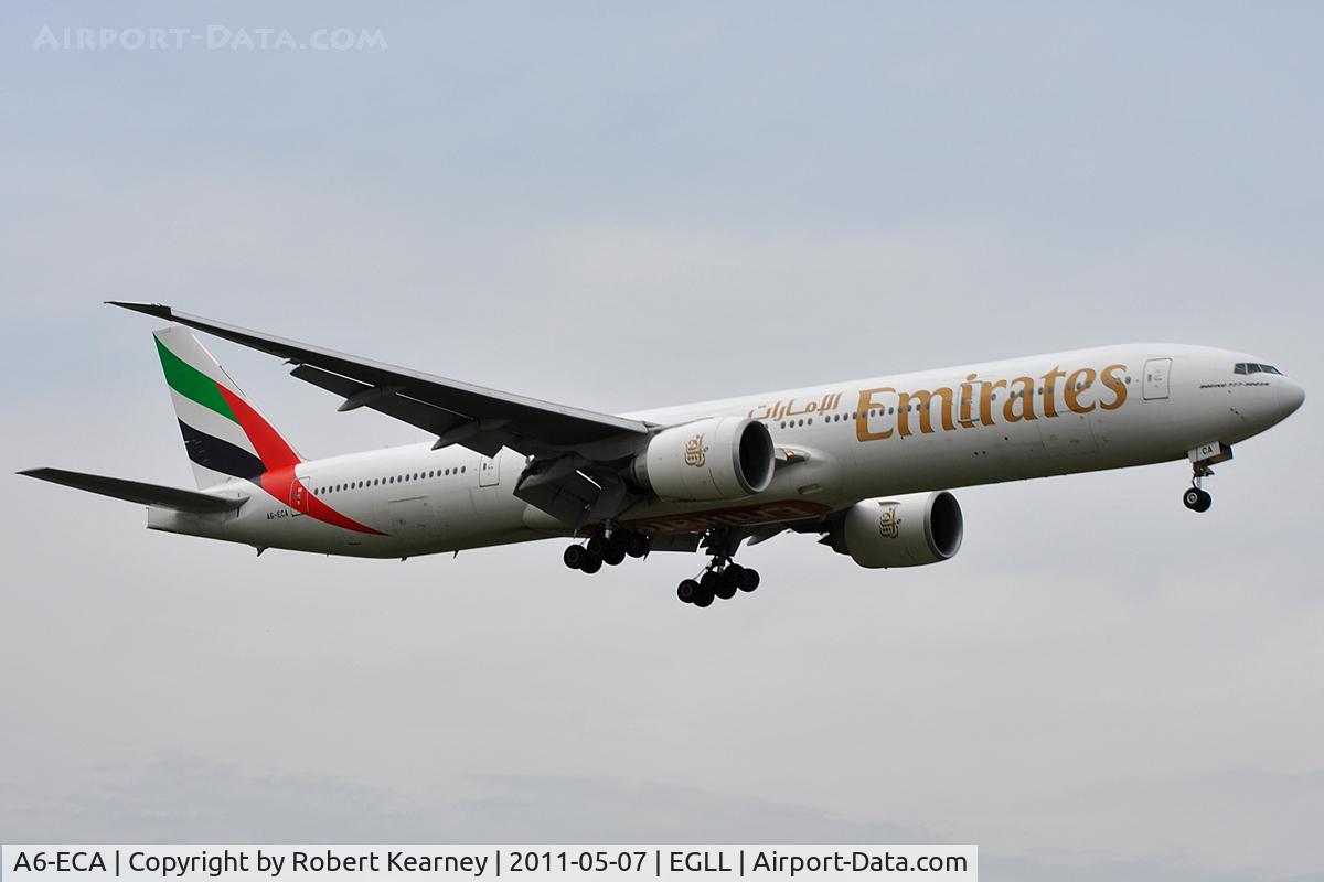 A6-ECA, 2006 Boeing 777-36N/ER C/N 32794, On short finals for r/w 9L
