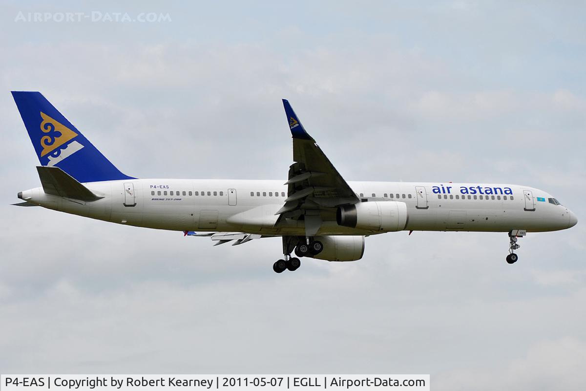 P4-EAS, 1998 Boeing 757-2G5 C/N 29488, On short finals for r/w 9L