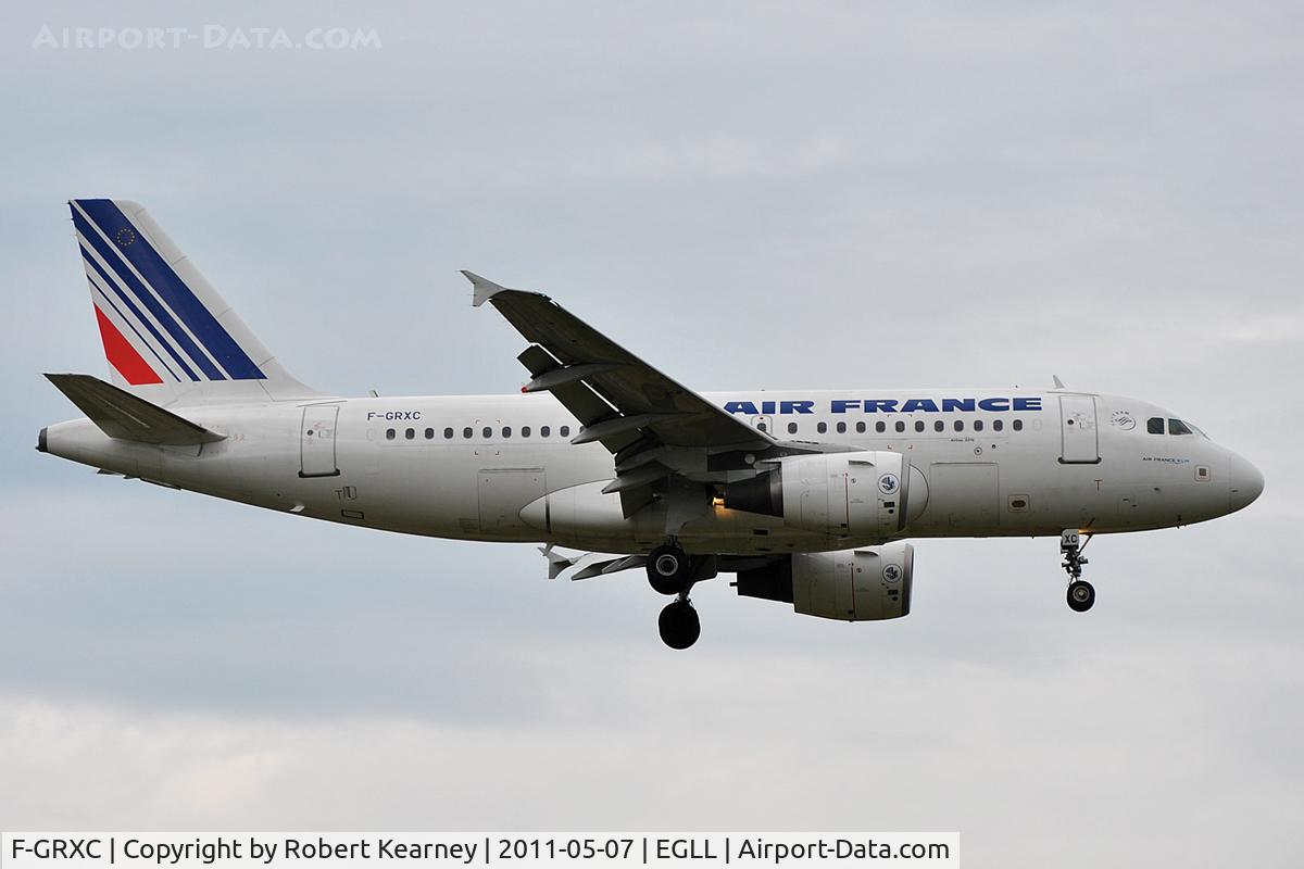 F-GRXC, 2002 Airbus A319-111 C/N 1677, On short finals for r/w 9L