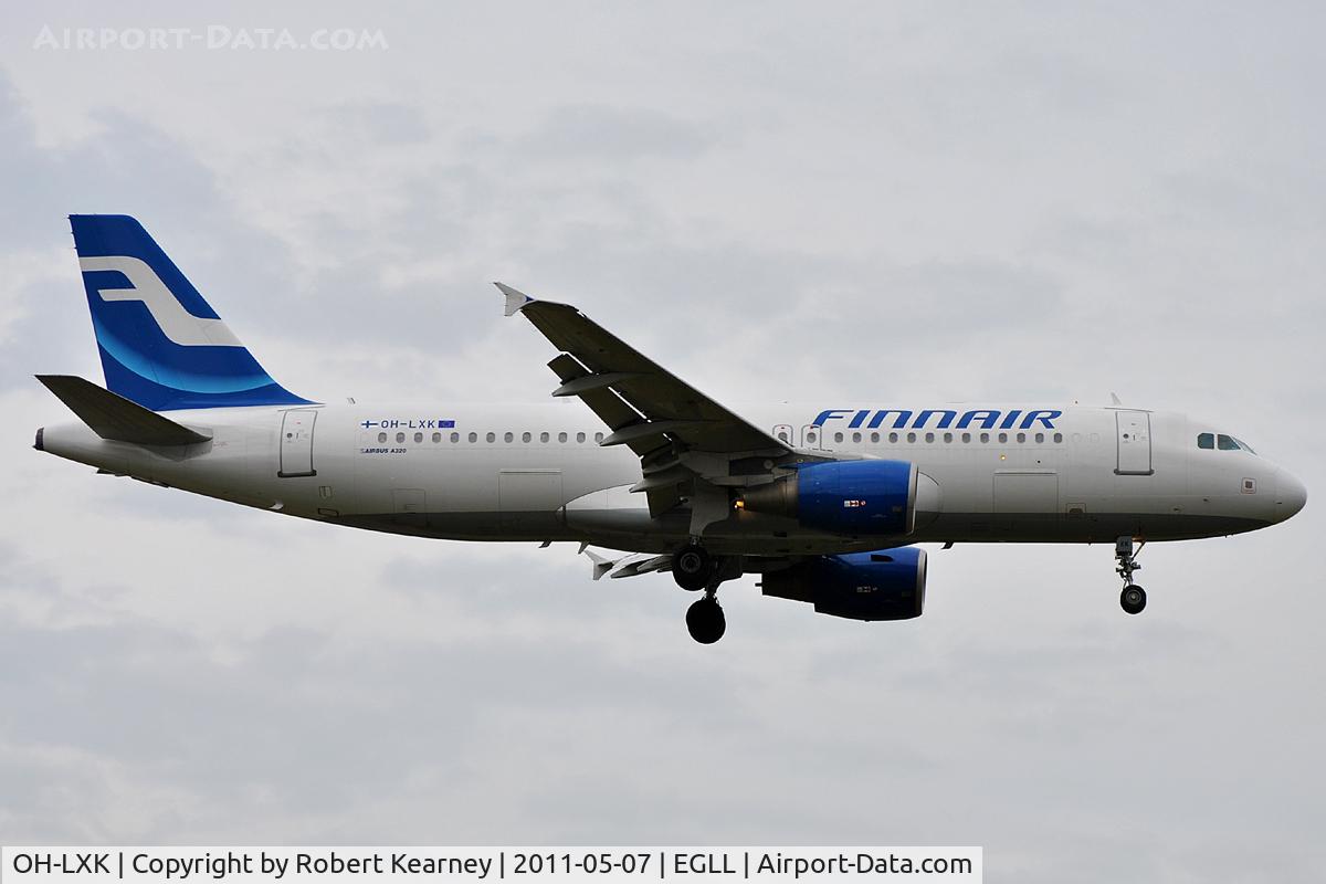 OH-LXK, 2003 Airbus A320-214 C/N 2065, On short finals for r/w 9L