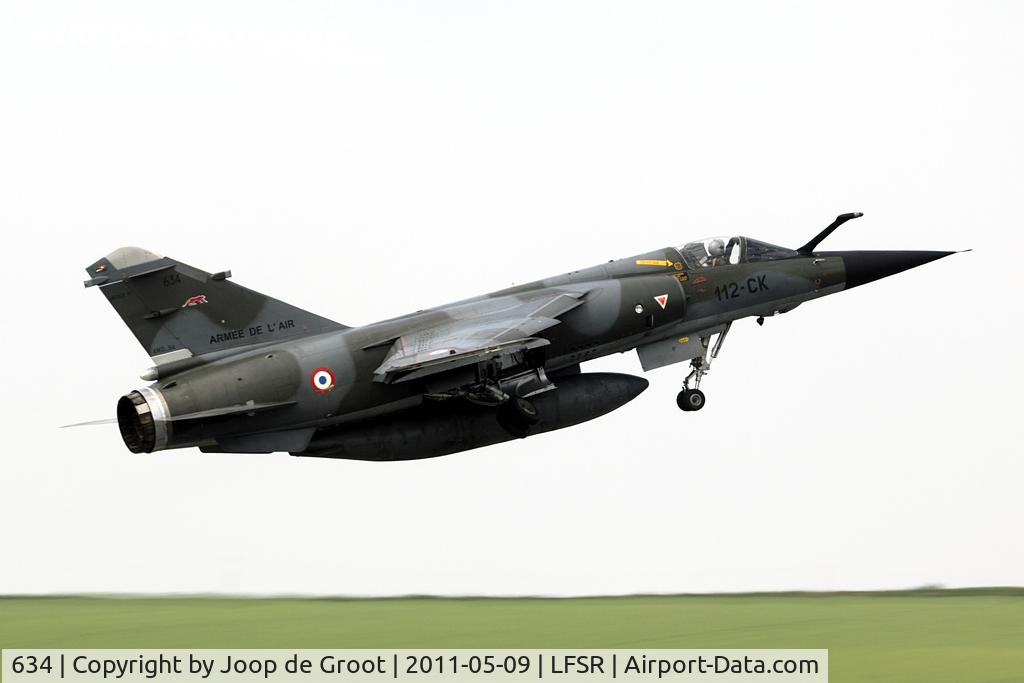 634, Dassault Mirage F.1CR C/N 634, The Mirage F-1 is able to carry a giant fuel tank.