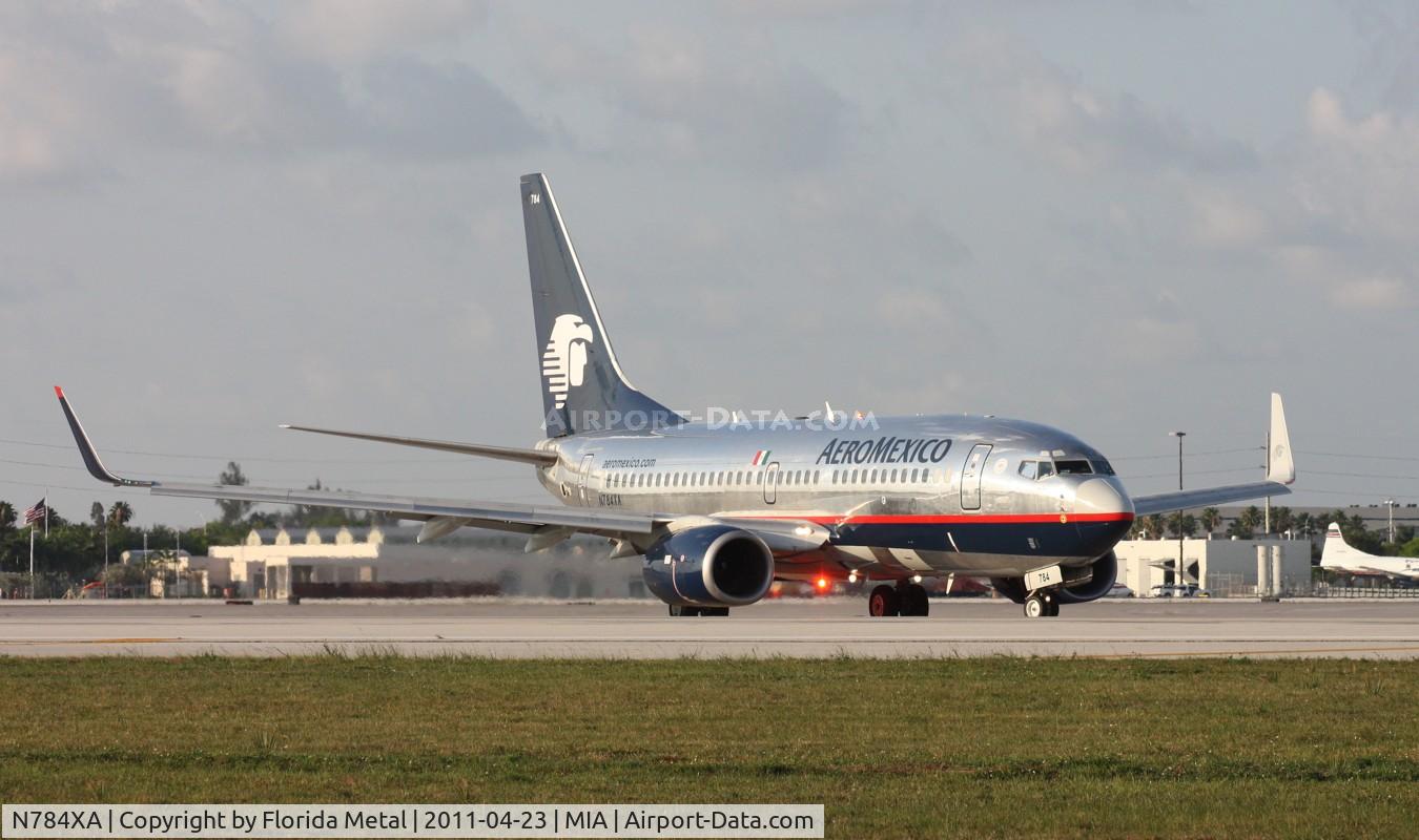 N784XA, 2003 Boeing 737-752 C/N 33784, Aeromexico 737-700