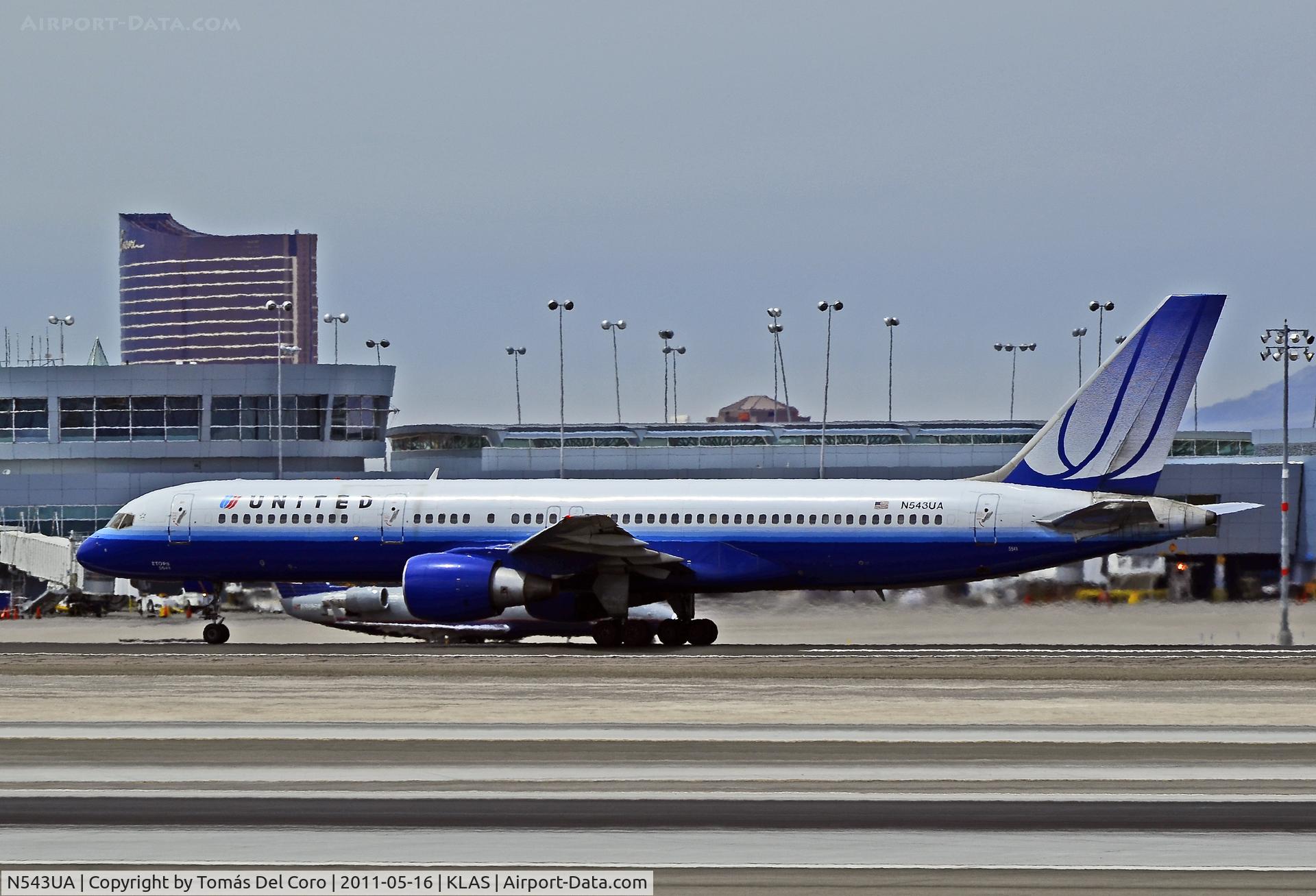 N543UA, 1991 Boeing 757-222 C/N 25698, United Airlines Boeing 757-222 N543UA / 5143 (cn 25698/401)

Las Vegas - McCarran International (LAS / KLAS)
USA - Nevada, May 16, 2011
Photo: Tomás Del Coro