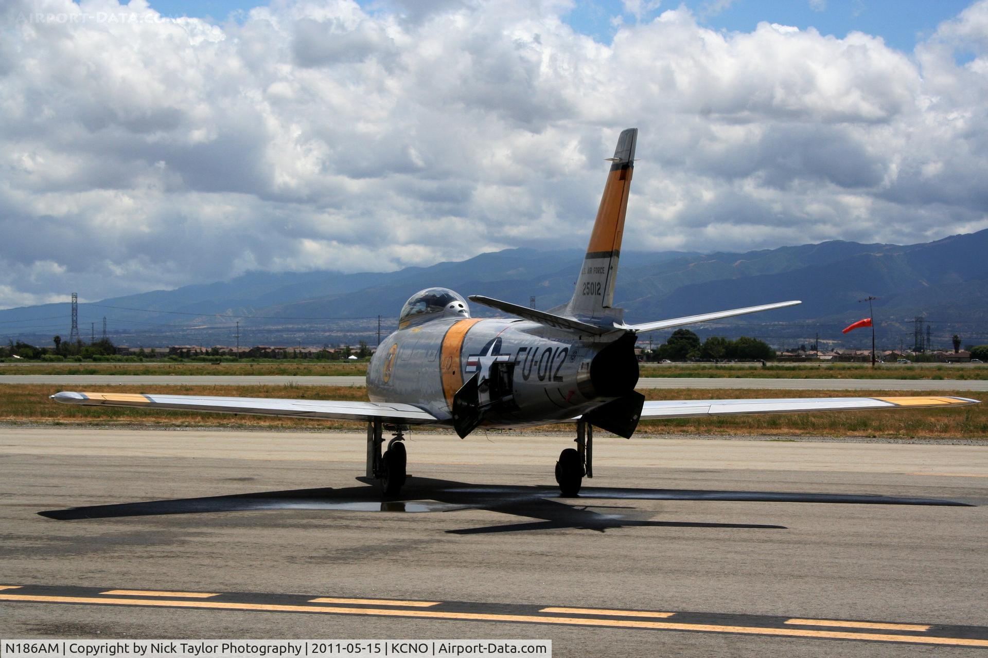 N186AM, 1952 North American F-86F Sabre C/N 191-708, On the ramp preparing to take off during the air show.