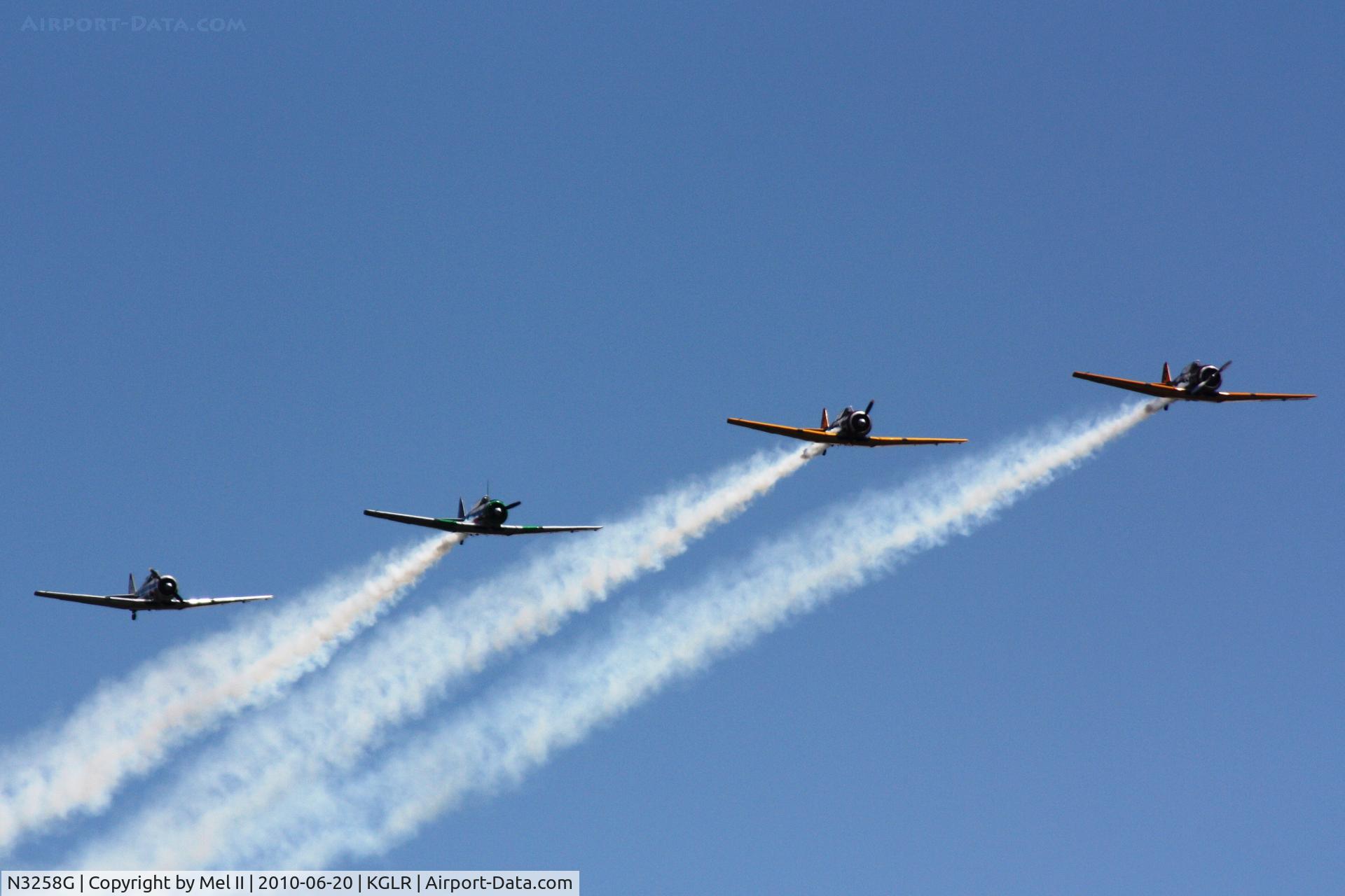 N3258G, North American AT-6D Texan C/N 43839, The Scream'n Rebels at the 2010 Wings Over Gaylord Air Show.