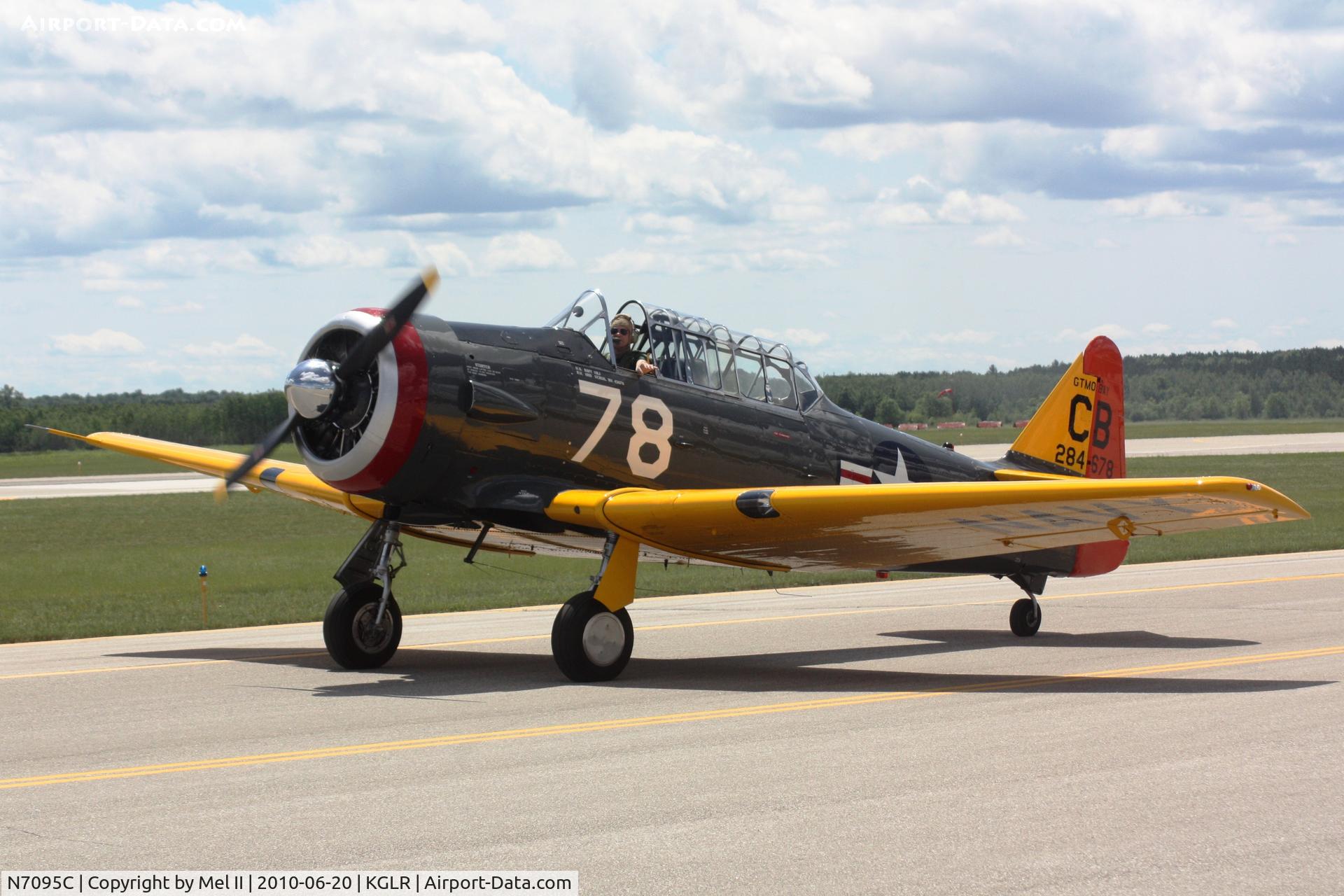 N7095C, North American AT-6D Texan C/N 42-84678, 2010 Wings Over Gaylord Air Show