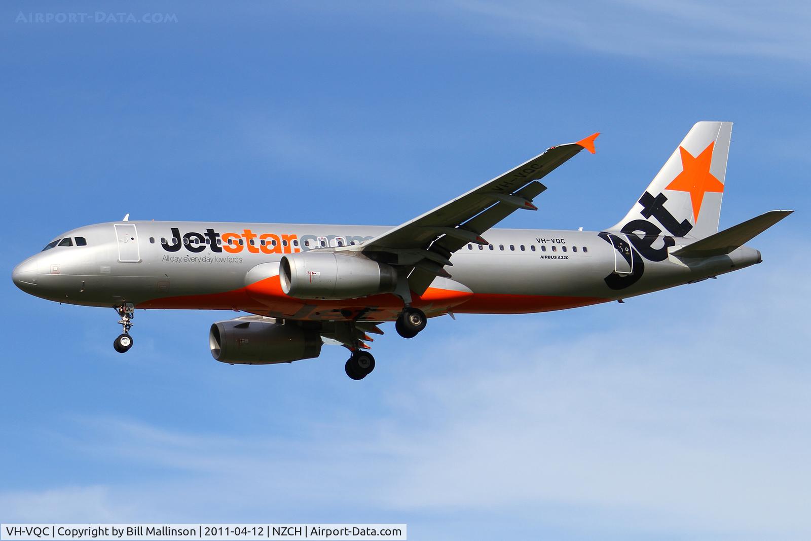 VH-VQC, 2008 Airbus A320-232 C/N 3668, finals to 02