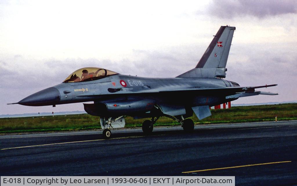E-018, 1988 Fokker F-16AM Fighting Falcon C/N 6F-54, Open house Ålborg AB