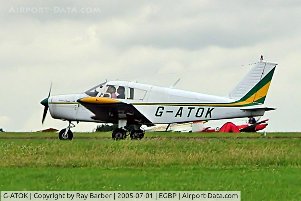 G-ATOK, 1966 Piper PA-28-140 Cherokee C/N 28-21612, Piper PA-28-140 Cherokee [28-21612] Kemble~G 01/07/2005