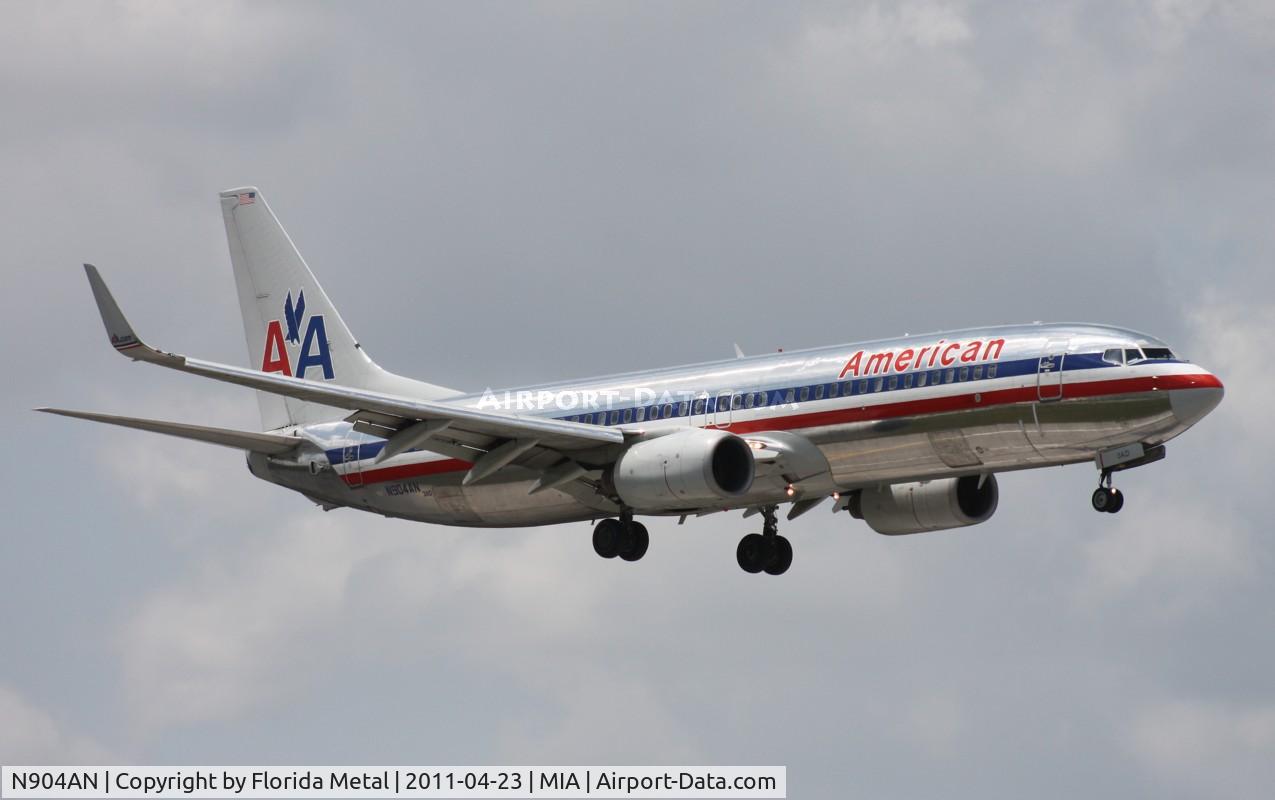 N904AN, 1999 Boeing 737-823 C/N 29506, American 737-800