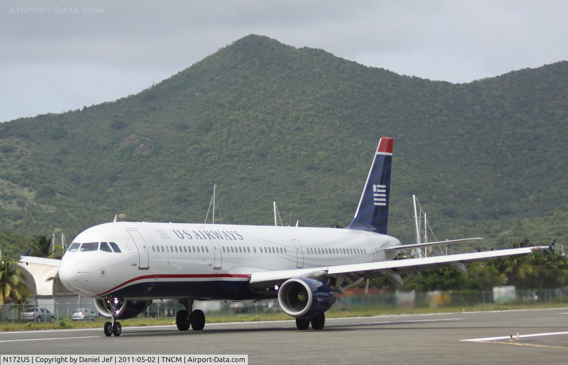 N172US, 2001 Airbus A321-211 C/N 1472, Us Airways N172US departing TNCM runway 28