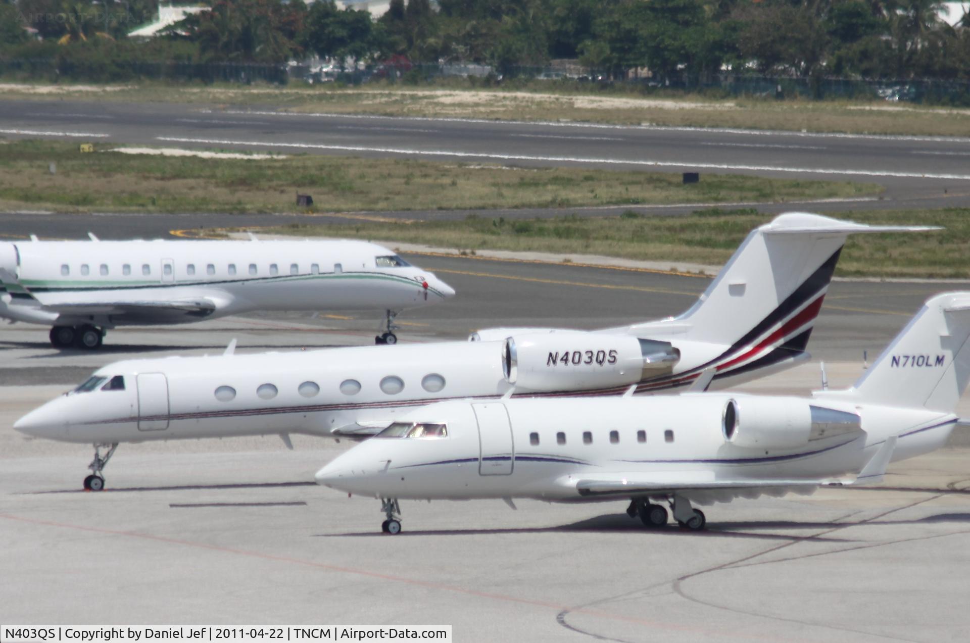 N403QS, 2000 Gulfstream Aerospace G-IV C/N 1403, N403QS park on the main ramp at TNCM