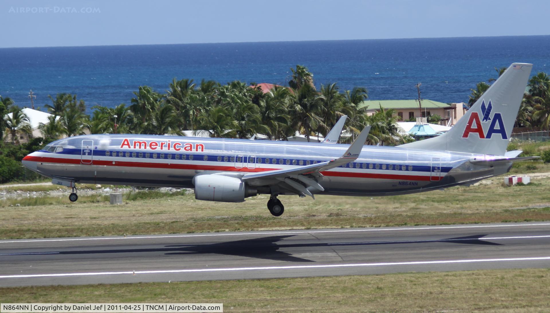 N864NN, 2010 Boeing 737-823 C/N 31111, American N864NN landing at TNCM