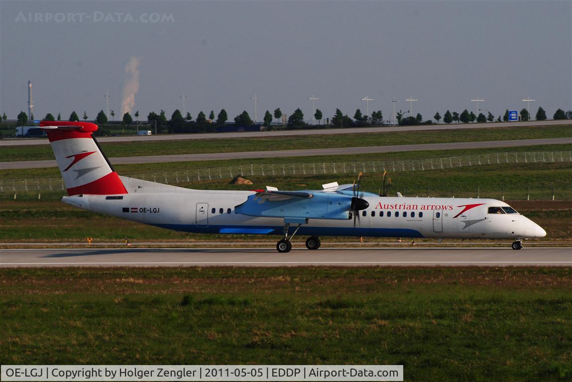 OE-LGJ, 2005 De Havilland Canada DHC-8-402Q Dash 8 C/N 4104, From Vienna approaches todays last AUA shuttle to LEJ on rwy 26R