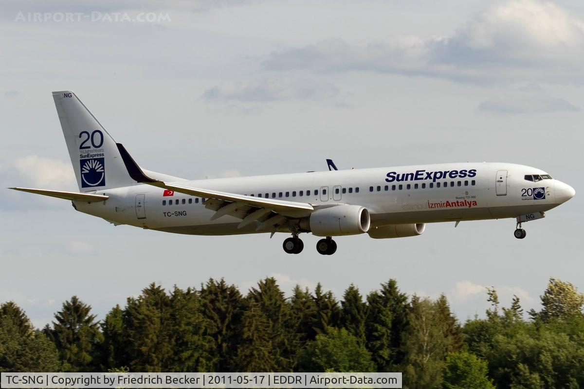 TC-SNG, 2008 Boeing 737-8HC C/N 36530, on final RW27