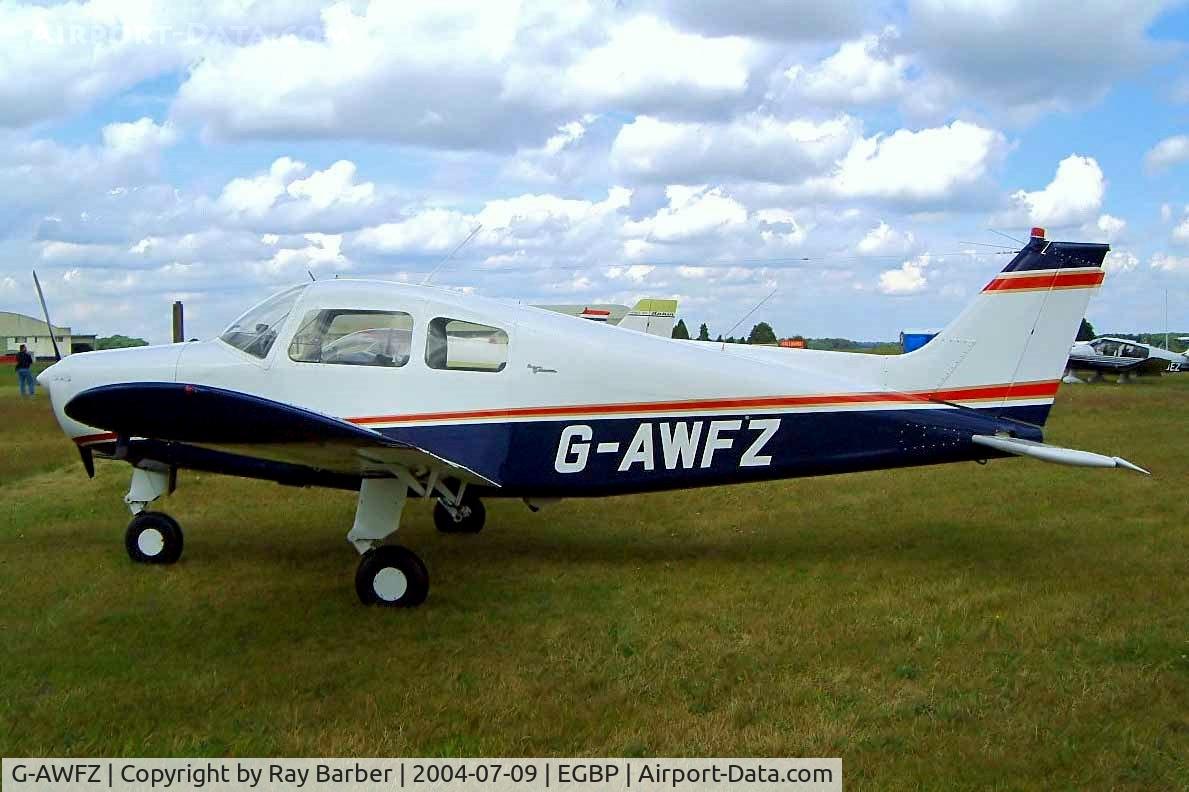 G-AWFZ, 1968 Beech A23-19 Musketeer Sport III C/N MB-323, Beech A23-A19 Musketeer Sport [MB-323]  Kemble~G 09/07/2004