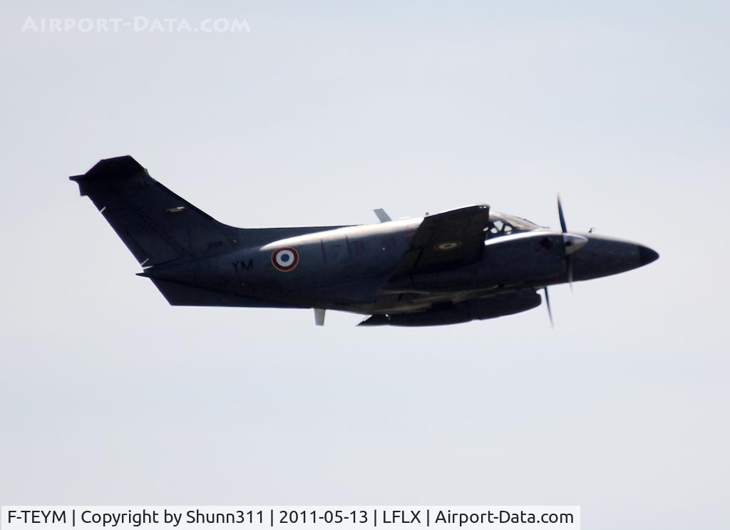 F-TEYM, Embraer EMB-121 Xingu C/N 121095, On exercice...