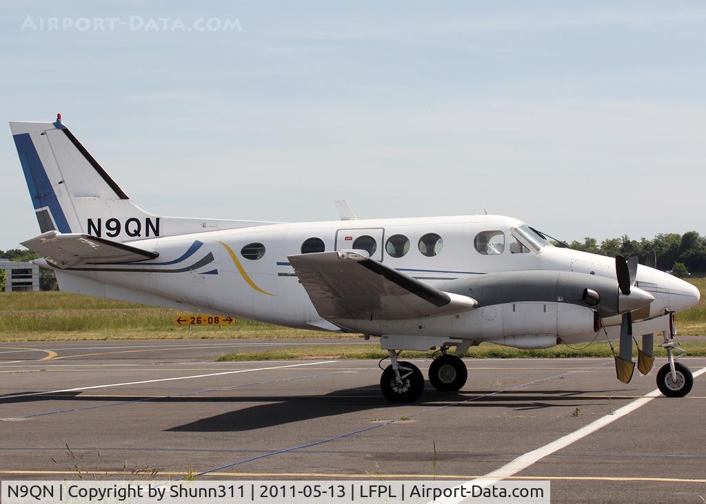 N9QN, 1978 Beech E90 King Air C/N LW-304, Parked...