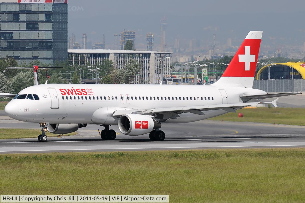 HB-IJI, 1996 Airbus A320-214 C/N 0577, Swiss
