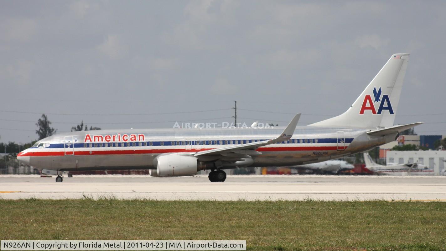 N926AN, 2000 Boeing 737-823 C/N 29527, American 737-800