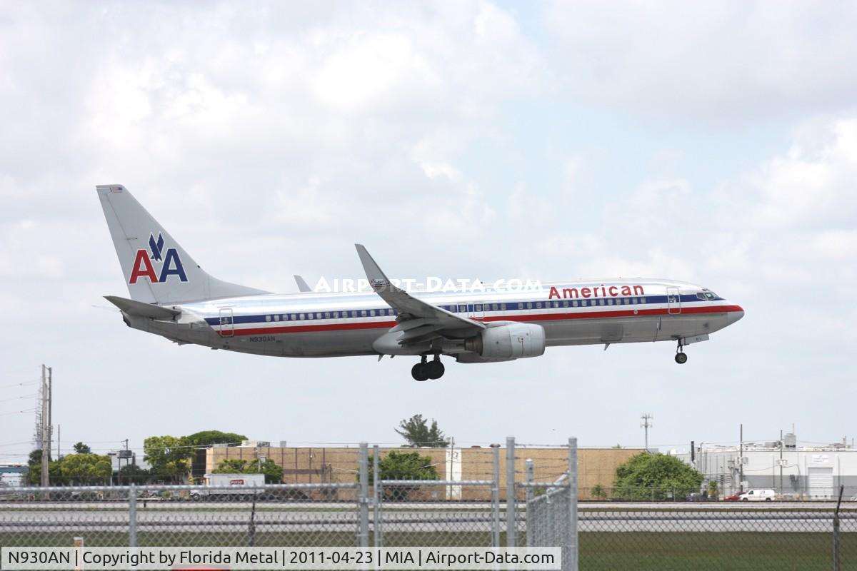 N930AN, 2000 Boeing 737-823 C/N 29529, American 737-800