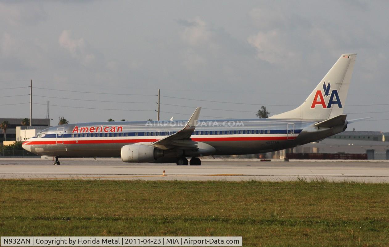 N932AN, 2000 Boeing 737-823 C/N 29530, American 737-800
