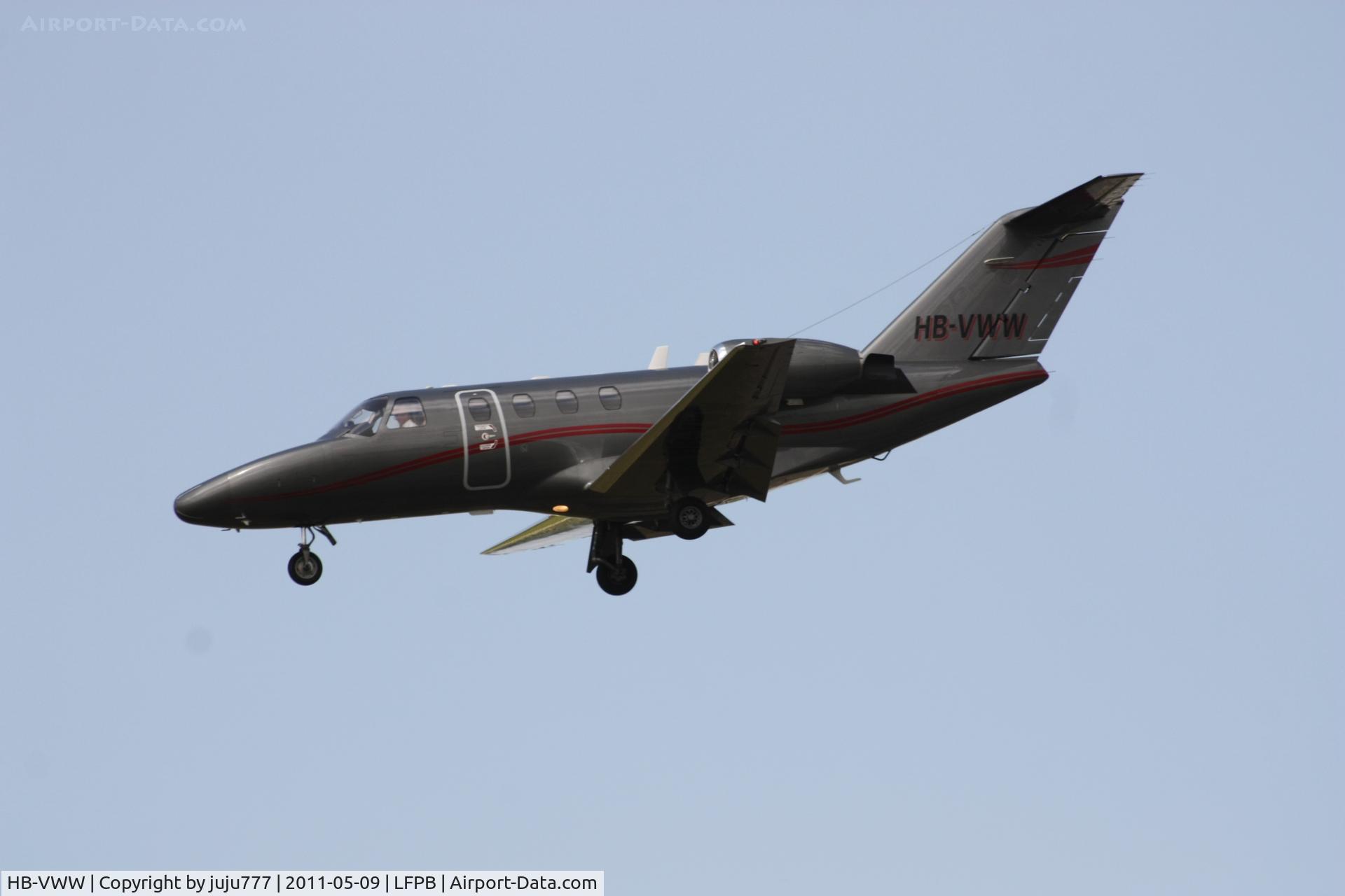 HB-VWW, 2001 Cessna 525 CitationJet CJ1 C/N 525-0448, on transit at Le Bourget