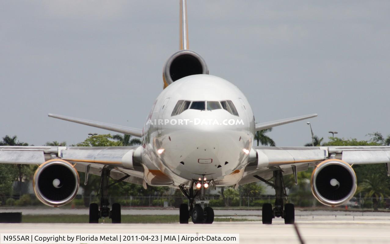 N955AR, 1992 McDonnell Douglas MD-11F C/N 48496, Skylease MD-11