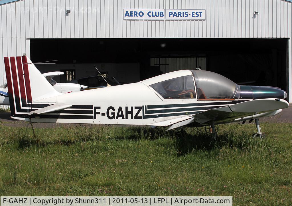F-GAHZ, 1977 Robin HR-200-100 Club C/N 103, Parked without propeller...