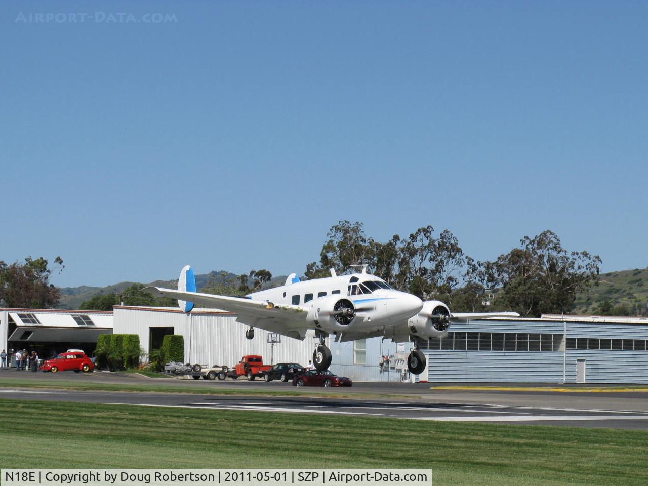 N18E, 1958 Beech E18S C/N BA-383, 1958 Beech SUPER E-18S, two P&W R-985 Wasp Jrs 450 Hp each, on final Rwy 04