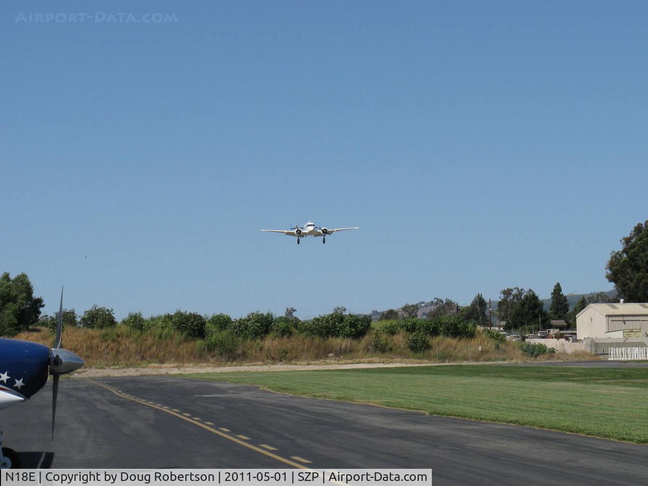 N18E, 1958 Beech E18S C/N BA-383, 1958 Beech SUPER E18S, two P&W R-985 Wasp Jrs 450 Hp each, on final Rwy 04