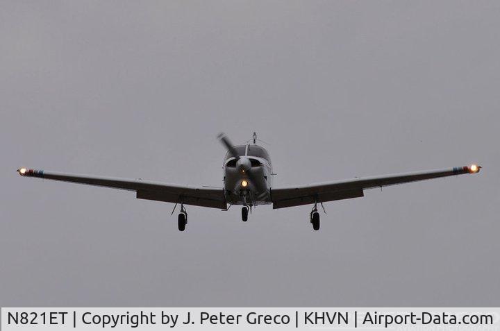 N821ET, Piper PA-28R-201T Cherokee Arrow III C/N 28R-7703147, Final Approach, Runway 20 @ KHVN