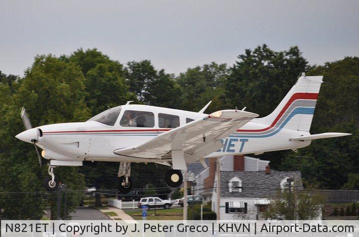 N821ET, Piper PA-28R-201T Cherokee Arrow III C/N 28R-7703147, N821ET over the numbers, runway 20, at KHVN