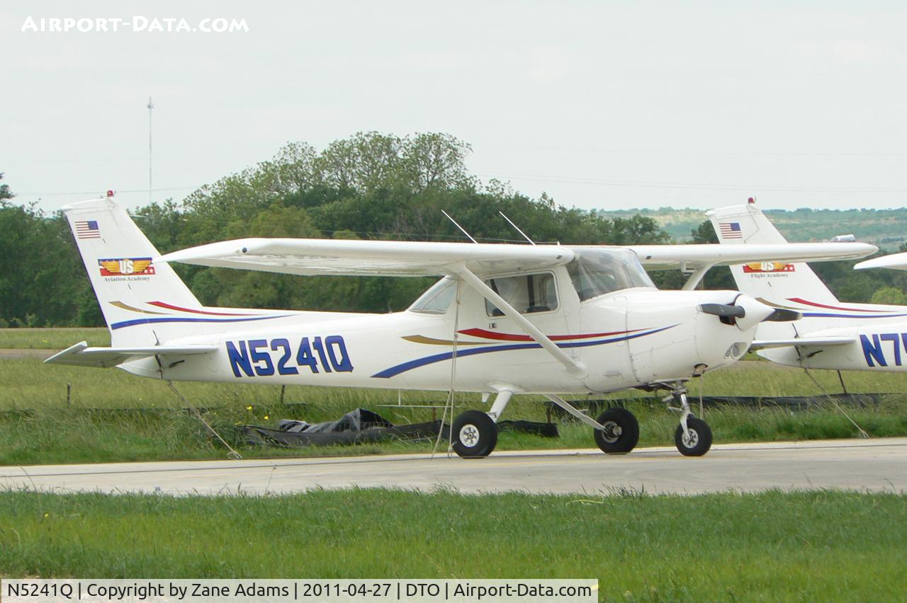 N5241Q, 1981 Cessna 152 C/N 15285088, US Aviation Academy Cessna 152 at Denton Muncipal