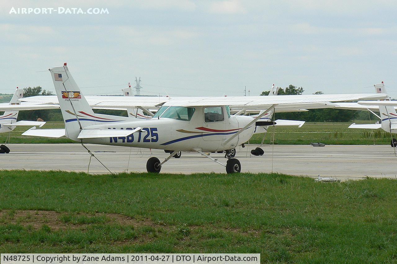 N48725, 1977 Cessna 152 C/N 15280937, US Aviation Academy Cessna 152 at Denton Municipal