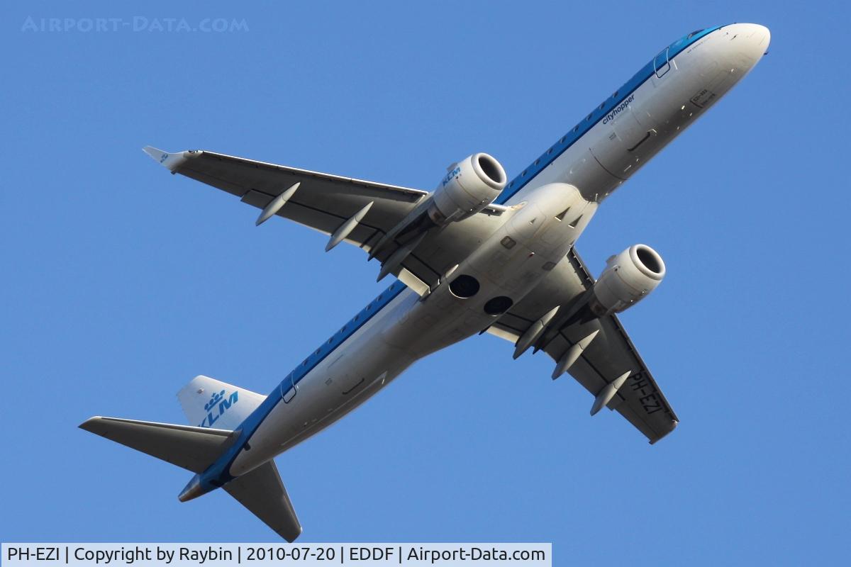 PH-EZI, 2009 Embraer 190LR (ERJ-190-100LR) C/N 19000322, The newest type in the KLM fleet