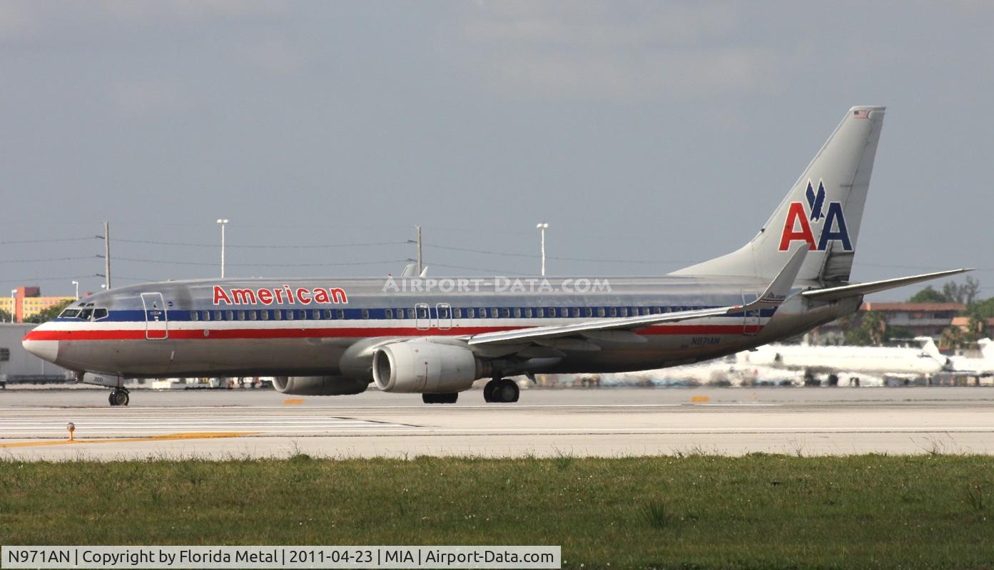 N971AN, 2001 Boeing 737-823 C/N 29547, American 737-800