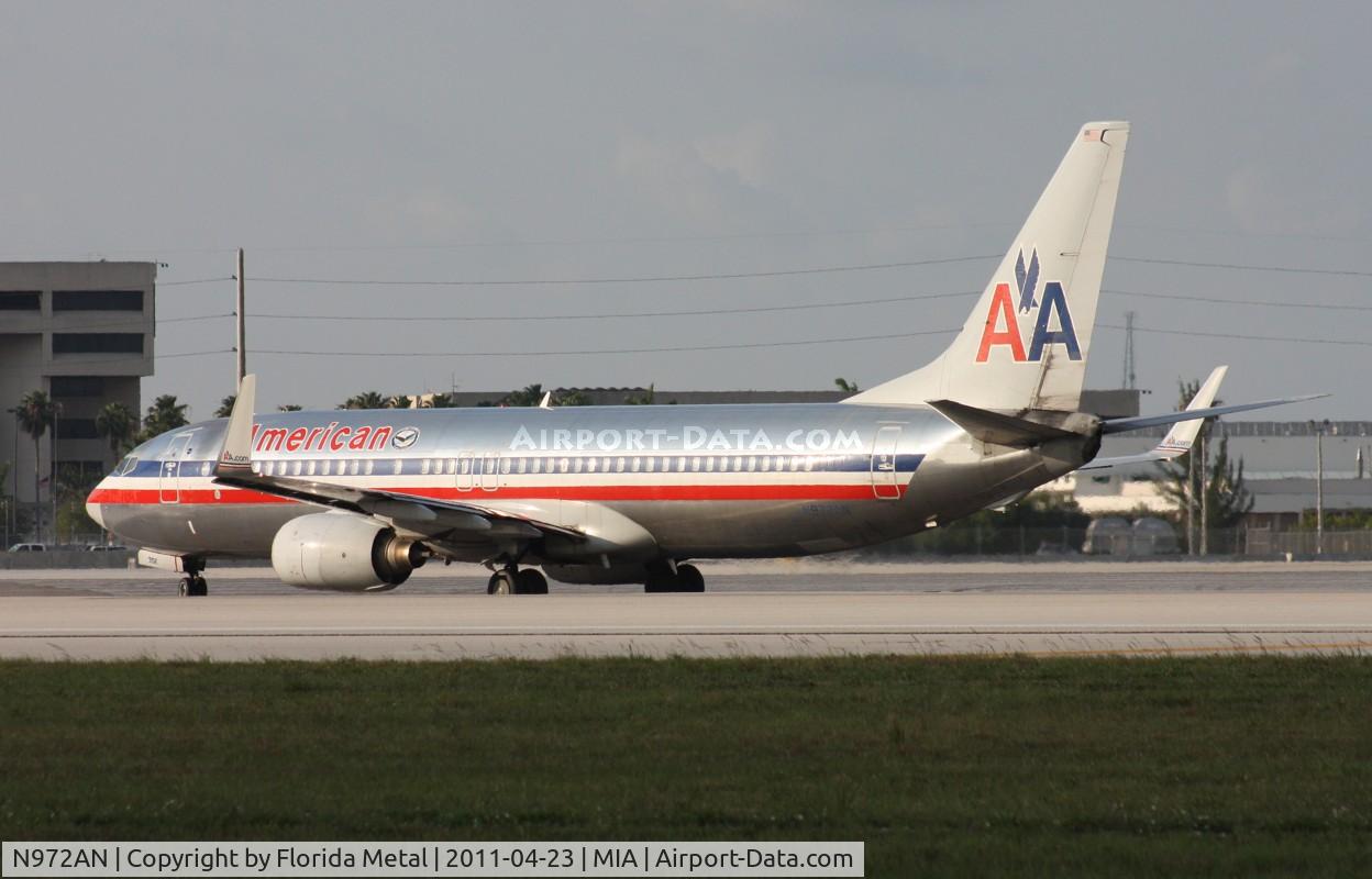 N972AN, 2001 Boeing 737-823 C/N 30097, American 737-800