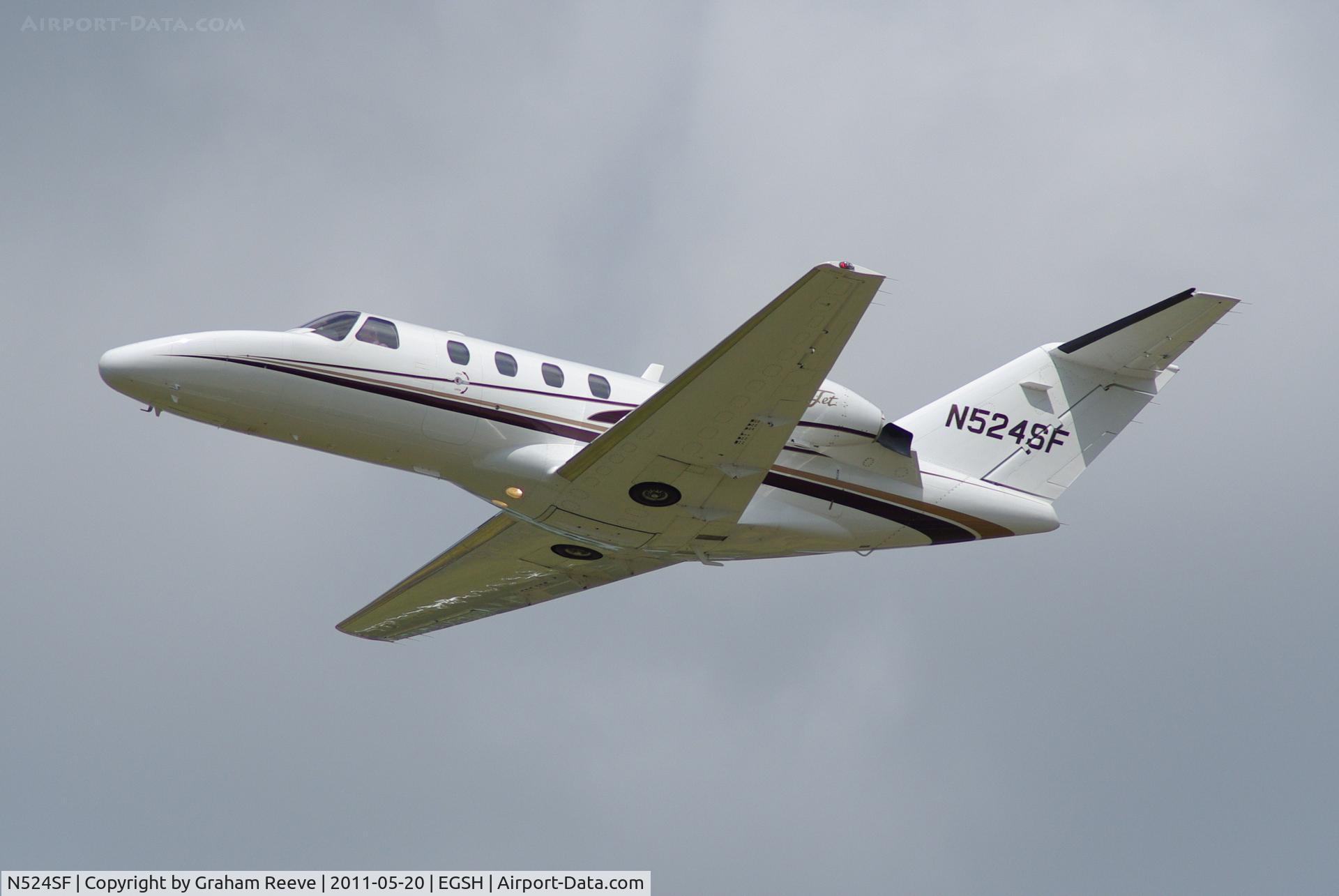N524SF, 1998 Cessna 525 CitationJet CJ1 C/N 525-0240, Departing from Norwich.