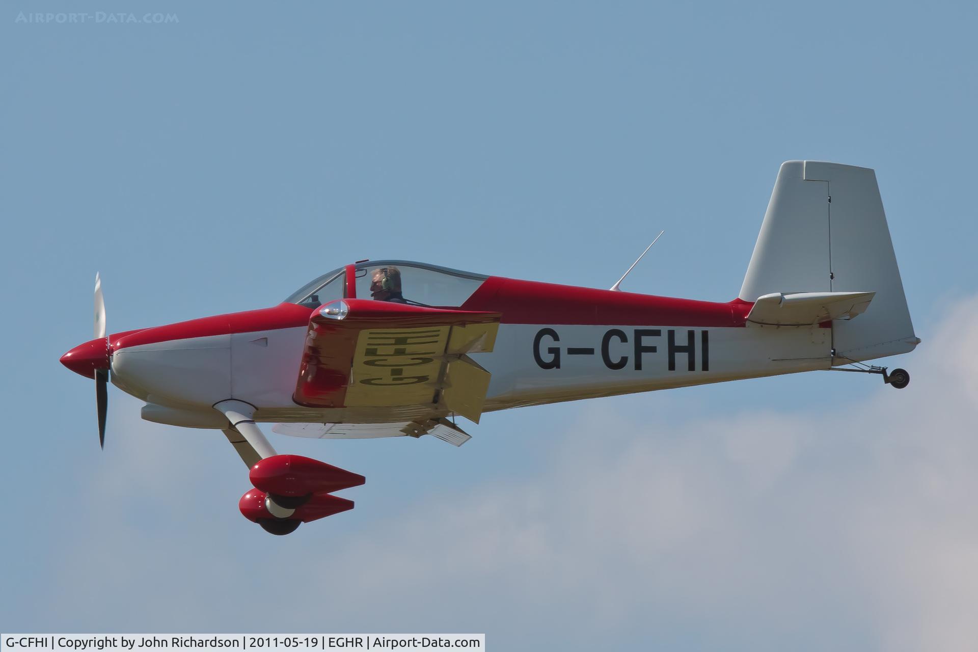 G-CFHI, 2009 Vans RV-9 C/N PFA-320-14603, Finals for runway 24