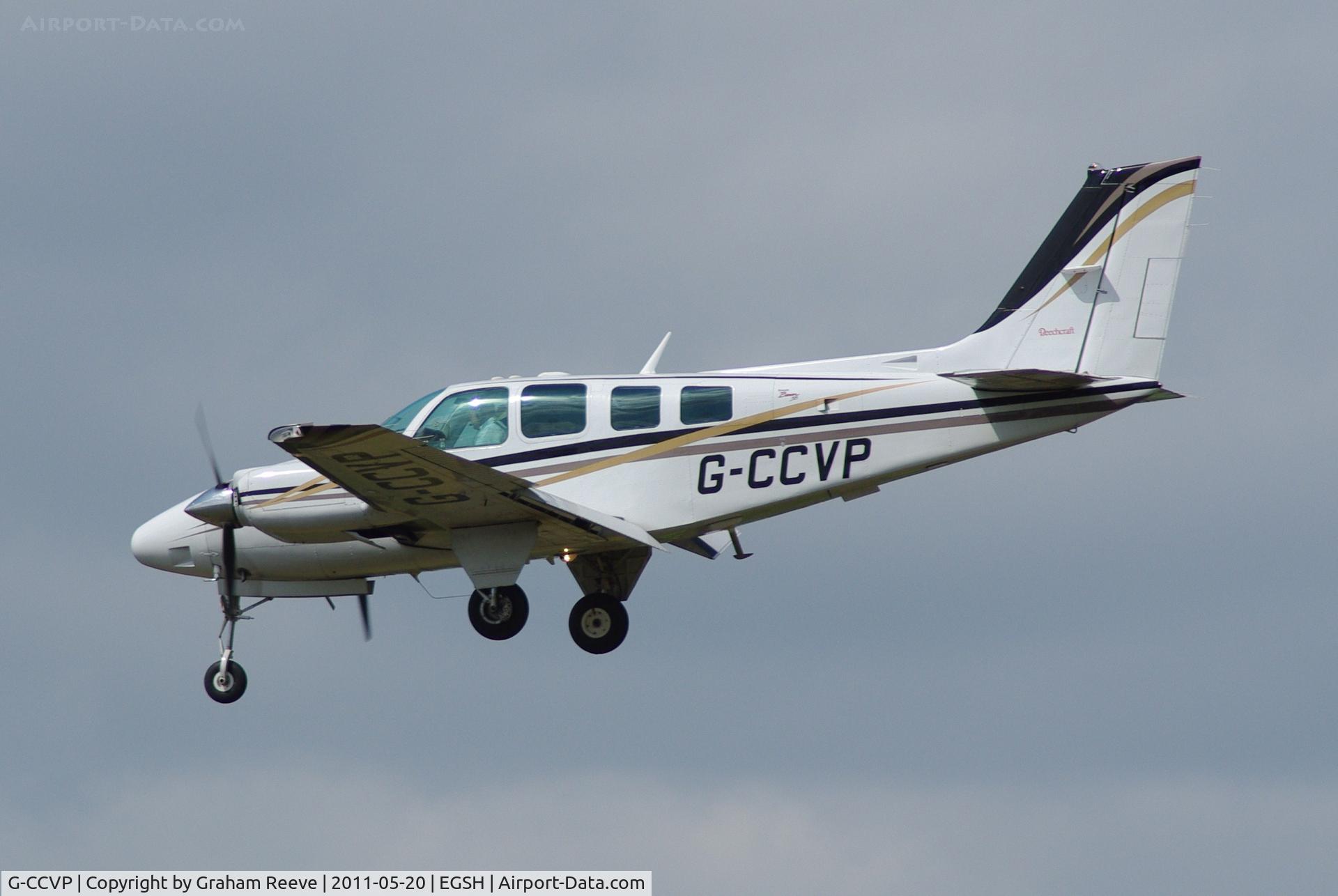 G-CCVP, 2000 Raytheon Aircraft Company 58 C/N TH-1948, Landing at Norwich.
