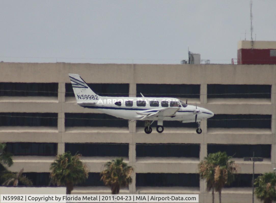 N59982, 1975 Piper PA-31-350 Chieftain C/N 31-7552071, PA-31-350