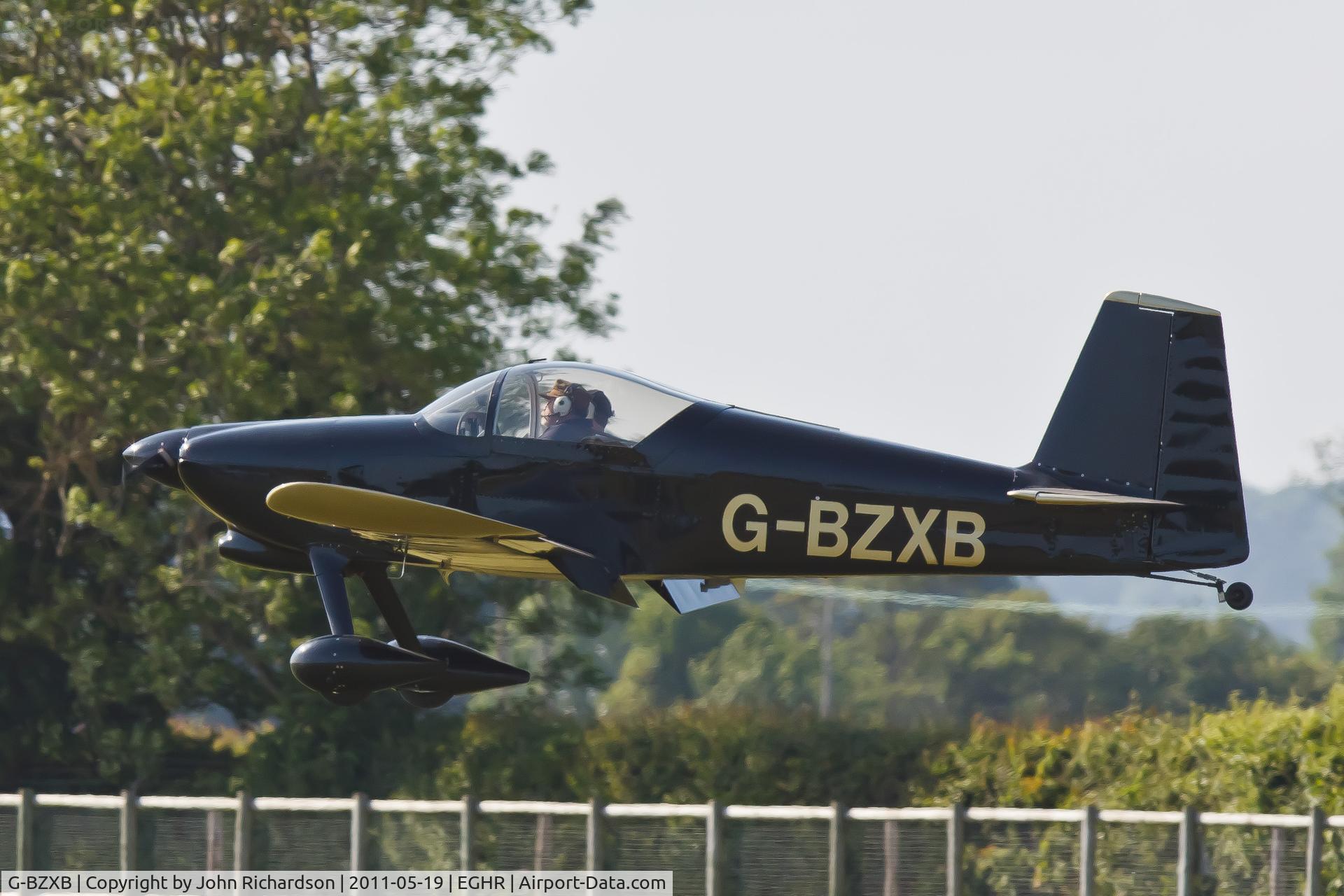 G-BZXB, 2002 Vans RV-6 C/N PFA 181A-13625, Finals for runway 24